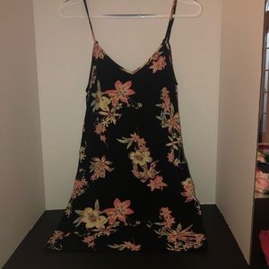 Woman’s forever 21 flower dress